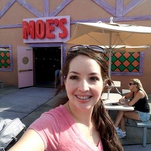 Meet your Posher, Sabrina